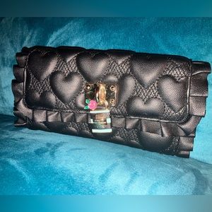 NWOT *Rare Betsey Johnson Quilted Heart Clutch
